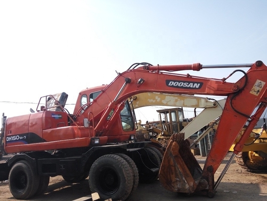Gebruikte DOOSAN 150W-7 wielgraver 15 ton graver met een emmercapaciteit van 0,7m3