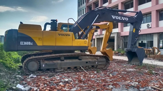 Gebruikte VOLVO EC360B 36TON graafmachine met weinig werktijden en goed onderhouden op voorraad