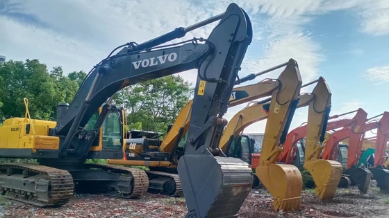 Gebruikte VOLVO EC360B 36TON graafmachine met weinig werktijden en goed onderhouden op voorraad