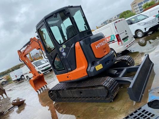 Gebruikte HITACHI ZX55 mini graafmachine 5,5 ton kleine graafmachine met een hoge werkend vermogen