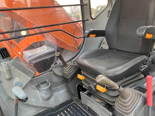 HITACHI ZX210 graafmachine met uitstekende werkomstandigheden en hydraulische klep HITACHI