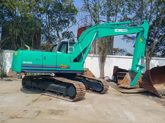 Gebruikte Kobelco SK200-6 Crawler Excavator met 66 kW vermogen in goede staat