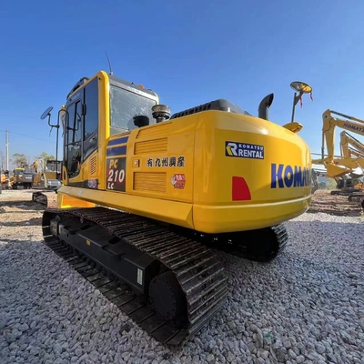 Tweedehands graafmachine KOMATSU PC210-8 in goede staat met weinig werktijden