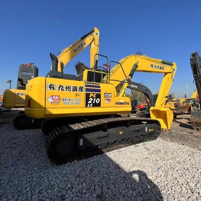Tweedehands graafmachine KOMATSU PC210-8 in goede staat met weinig werktijden