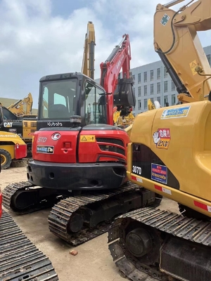 33 kW mini graafmachine KUBOTA KX163 met goede prestaties en lage werktijden op voorraad