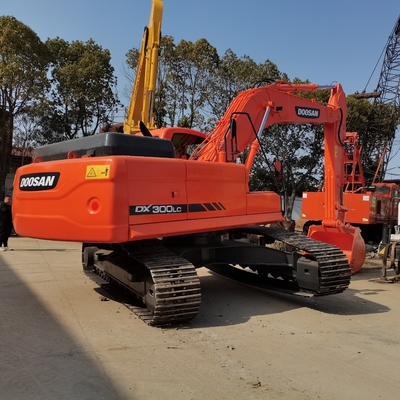 Gebruikte Doosan DX300LC graafmachine uit Japan met originele verf en Liyuan hydraulische pomp