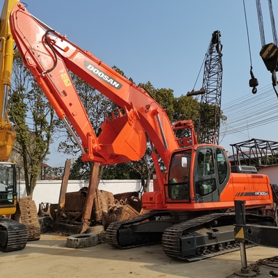 Gebruikte Doosan DX300LC graafmachine uit Japan met originele verf en Liyuan hydraulische pomp