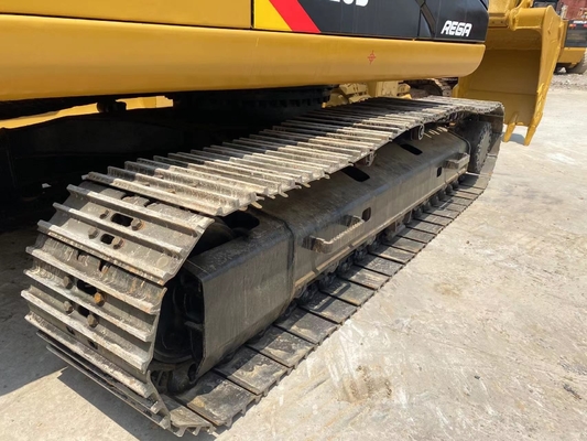 23000 kg Gebruikte CATERPILLAR Excavator 320D in originele verf uit Japan