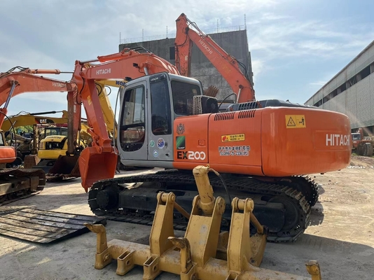 Gebruikte graafmachine Hitachi EX200-3 in goede staat, betaalbaar met rode kleur