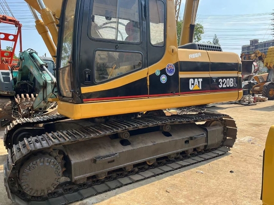 Original Digger 20 ton CAT 320BL Gebruikte graafmachine met 112 kW vermogen en EPA/CE-certificering