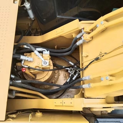 CAT 325d Crawler graafmachine gebruikt in de bouw met lage werktijden en efficiëntie