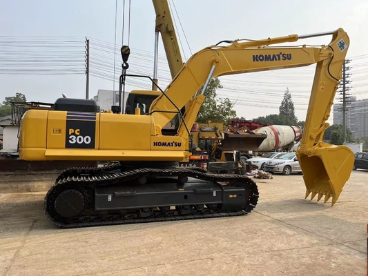 Japan Originele Komatsu PC300 Gebruikte graafmachine met 30000 kg machinegewicht