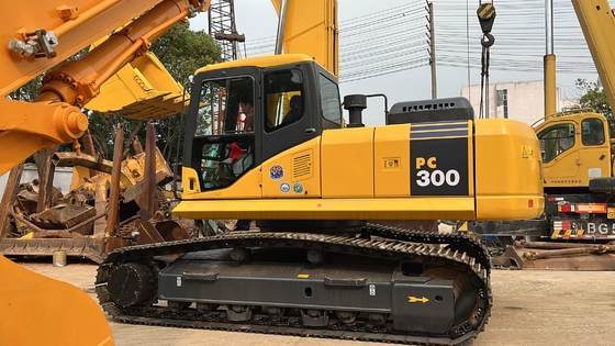 Japan Originele Komatsu PC300 Gebruikte graafmachine met 30000 kg machinegewicht