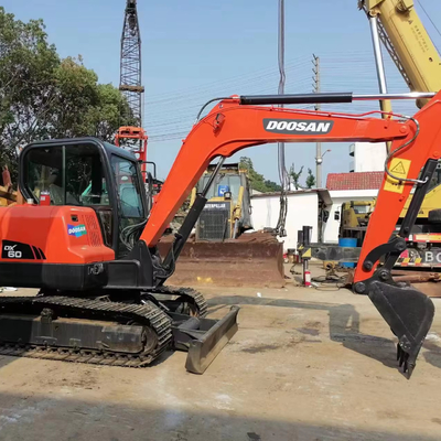 Andere hydraulische componenten Doosan Tweedehands graafmachine DX60 voor landschapsontwerp