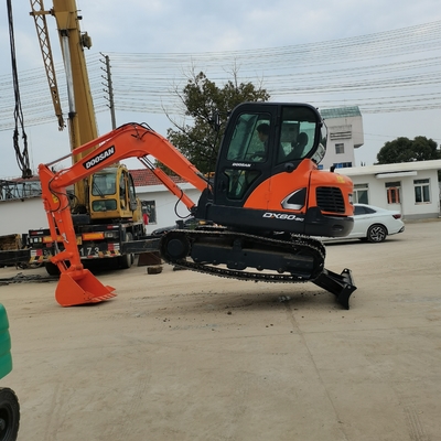 Doosan Dx60 mini graafmachine Gebruikte graafmachine met originele kleur en andere hydraulische pomp
