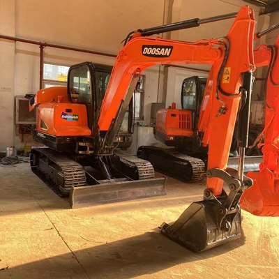 2022 Doosan DX55-9C tweedehands hydraulische kruipgraver met originele hydraulische klep