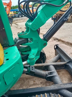 KX161 Kubota mini graafmachine in Japan met originele kleur en andere hydraulische cilinder