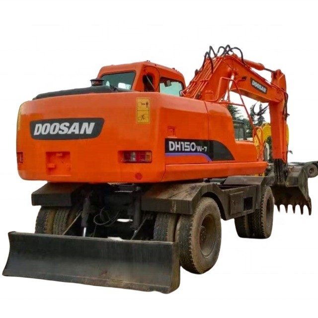 Gebruikte Doosan DH150W-7 graafmachine met HINO-motor 15000 kg Machine Gewicht en Japan