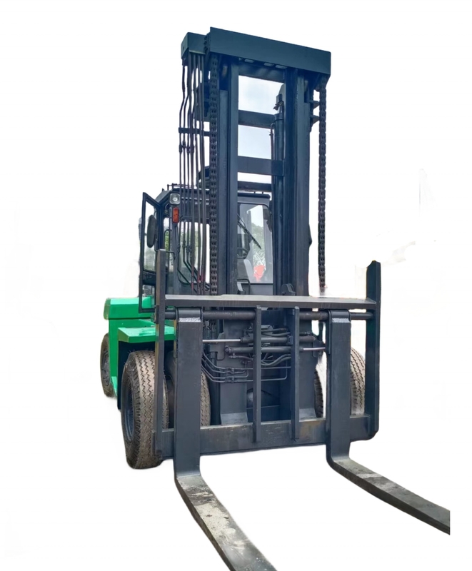Mitsubishi FD150 tweedehands vorklift in goede staat voor andere emmercapaciteit