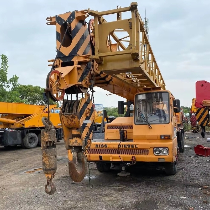 Gebruikte TADANO 50 ton mobiele kraan in Shanghai in goede staat bewegende type wiel machine