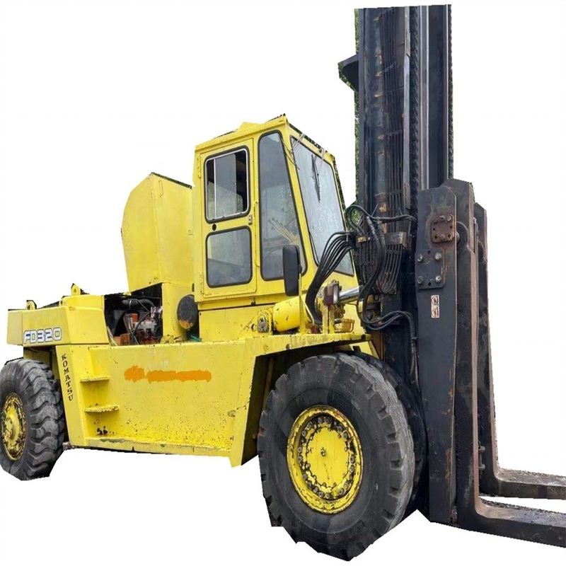 Gebruikte 30TON zware vorklift Komatsu FD320 tweedehands origineel Japan voor magazijn