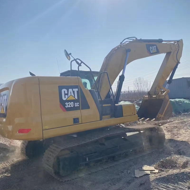 Japan Engine CAT 320GC graafmachine in uitstekende staat met een emmercapaciteit van 0,3m3
