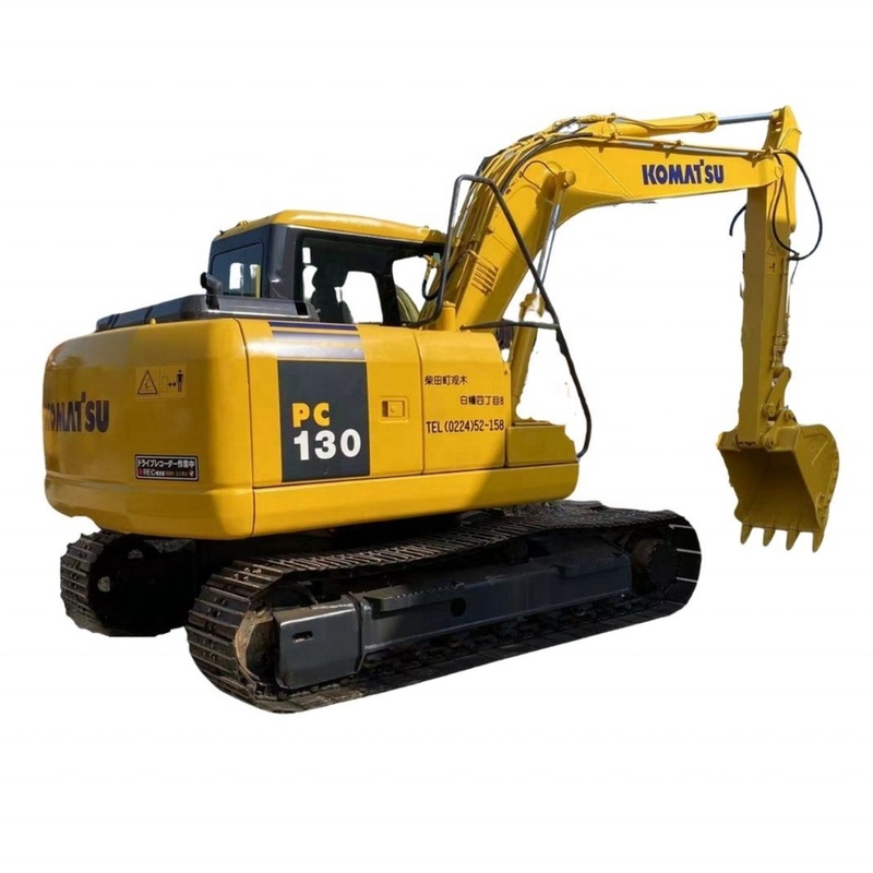 Komatsu PC130 graafmachine uit Japan geïmporteerd in Shanghai Yard