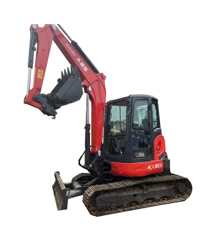 33 kW mini graafmachine KUBOTA KX163 met goede prestaties en lage werktijden op voorraad