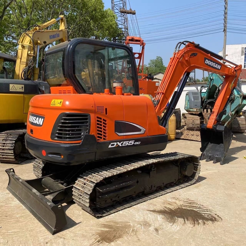 2022 Doosan DX55-9C tweedehands hydraulische kruipgraver met originele hydraulische klep