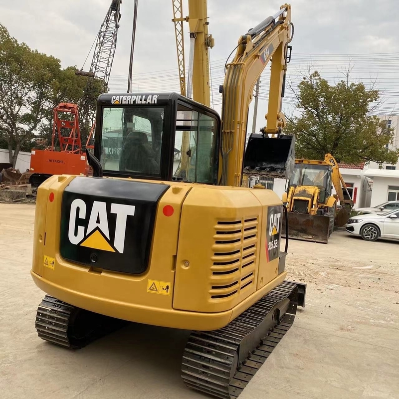 Gute staat CAT 305.5E2 Tweedehands graafmachine met een vermogen van 47 kW en een lage werktijd
