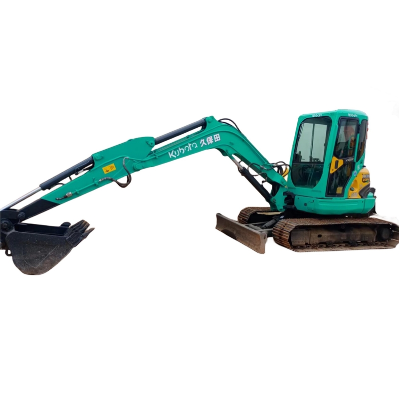 KX161 Kubota mini graafmachine in Japan met originele kleur en andere hydraulische cilinder
